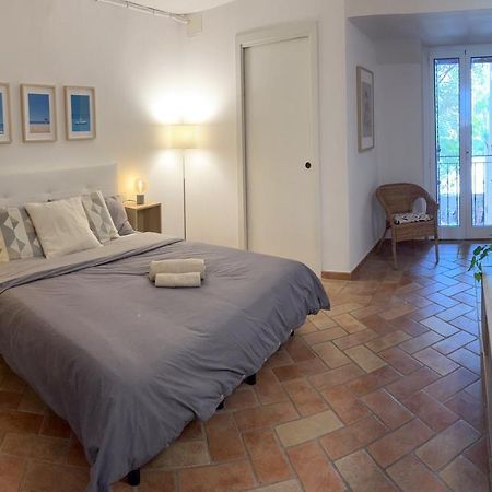 Appartements Dans Agreable Maison De Ville Centre Historique De ريميني المظهر الخارجي الصورة