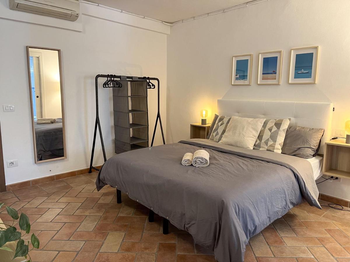 Appartements Dans Agreable Maison De Ville Centre Historique De ريميني المظهر الخارجي الصورة